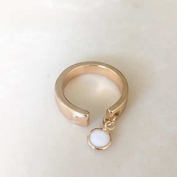 Bansri X Anthropologie Gold Monogram Initial D Ring - Picture 2 of 2